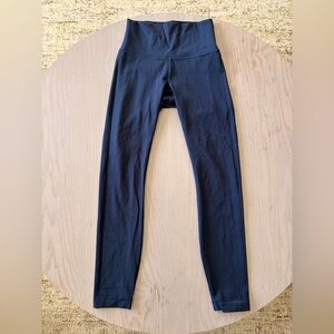 Lululemon Woman’s Navy Blue Leggings Yoga Pants Size: 4 RN:106259 (N103)